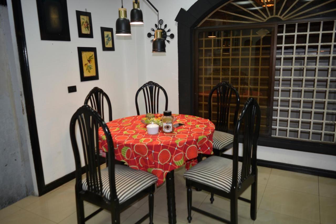 Hostal Villa 97 과야킬 외부 사진