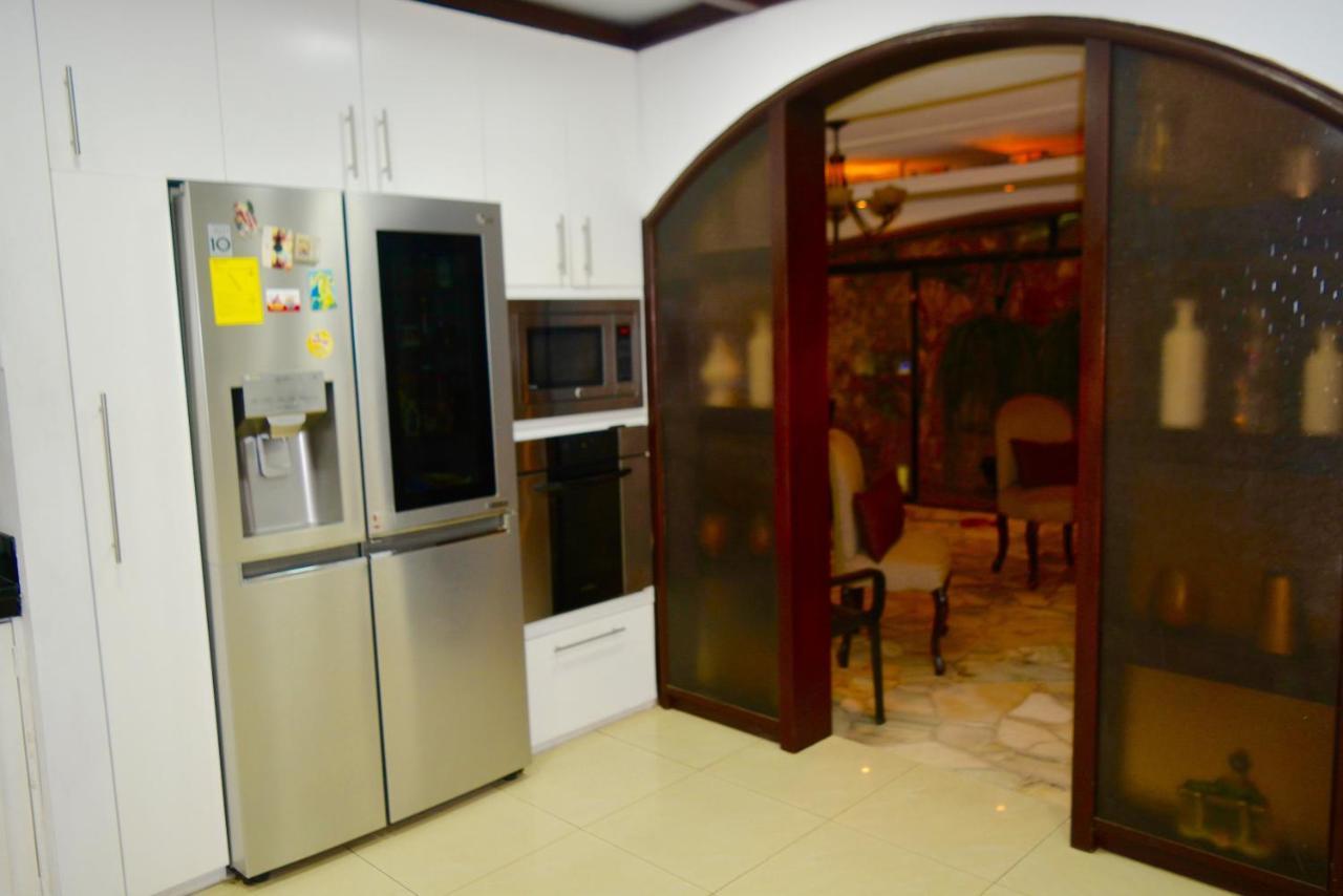 Hostal Villa 97 과야킬 외부 사진